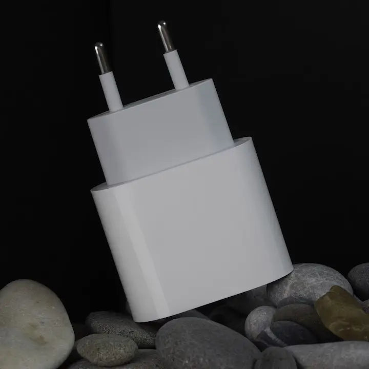 Încărcător pentru iPhone cu Cablu Lightning Inclus, Rapid 20W, Compatibil iPhone 14/13/12/11/Pro/Pro Max/iPad/AirPods, Alb PIEX.RO