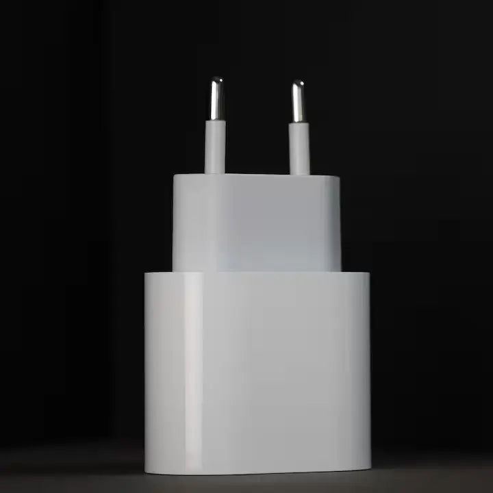Încărcător pentru iPhone cu Cablu Lightning Inclus, Rapid 20W, Compatibil iPhone 14/13/12/11/Pro/Pro Max/iPad/AirPods, Alb PIEX.RO